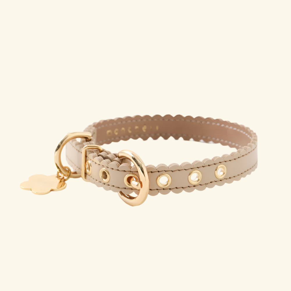 Wavy Flower Charm Collar